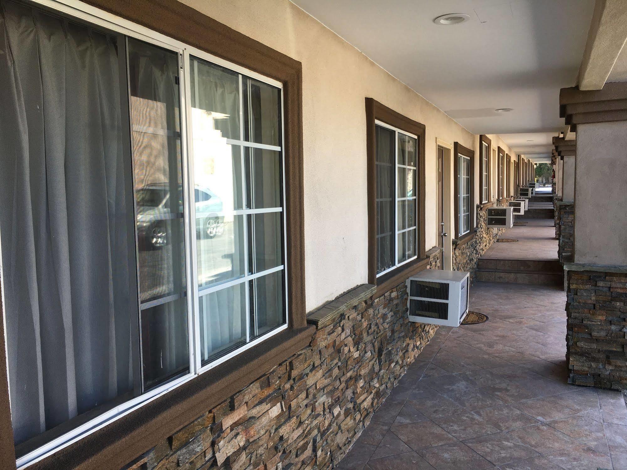 Bartlett Motel Lomita Bagian luar foto