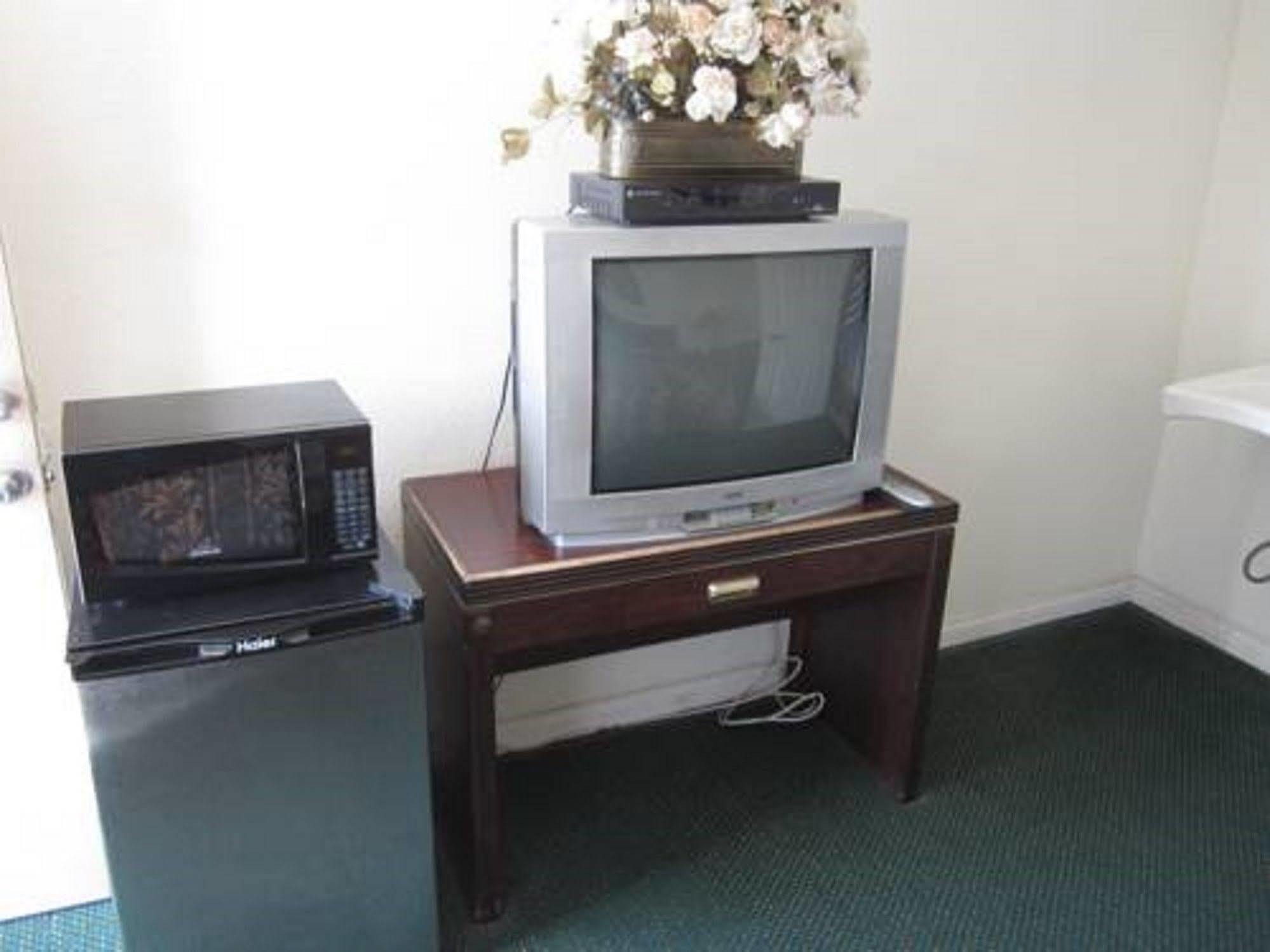 Bartlett Motel Lomita Bagian luar foto