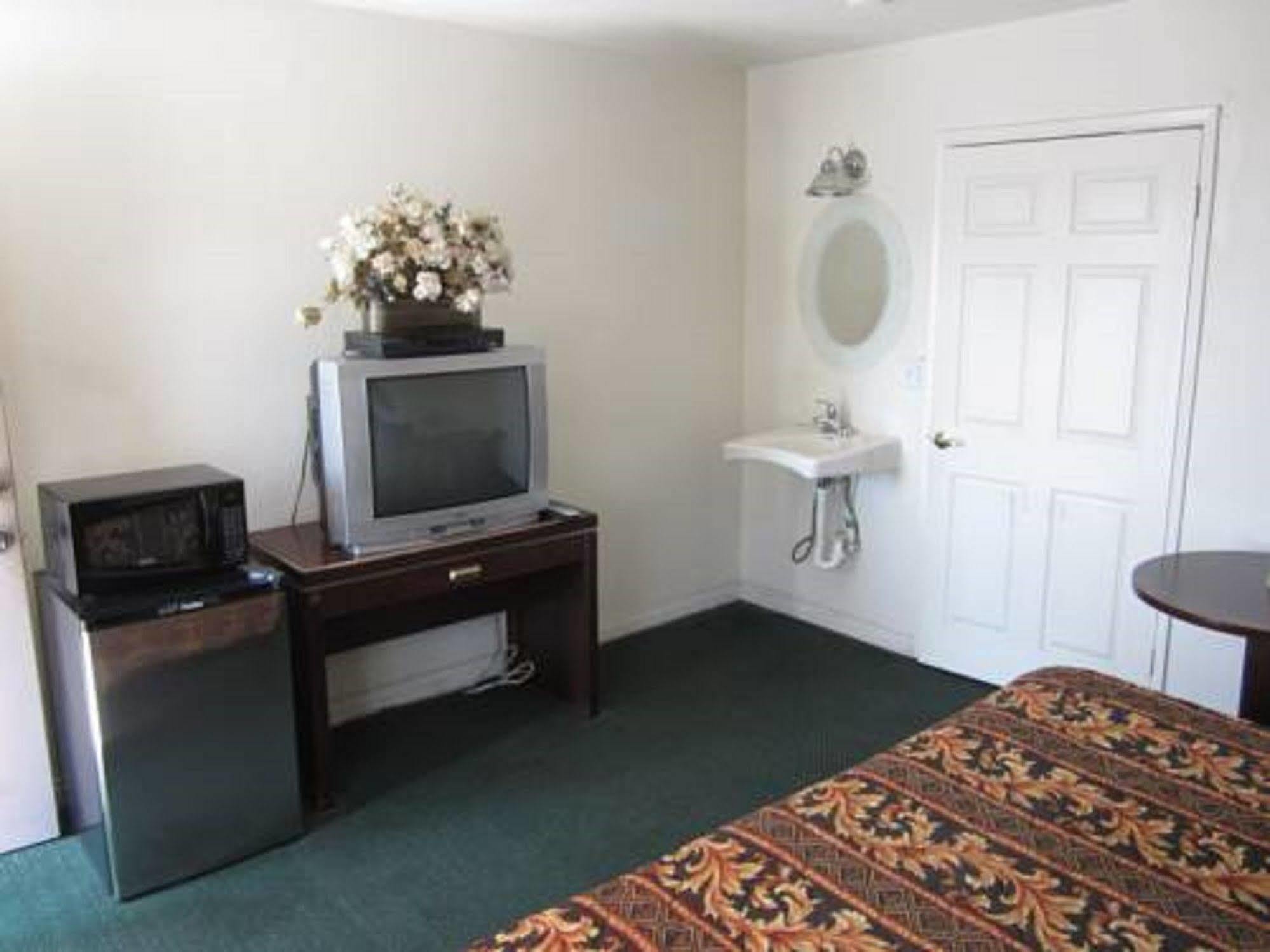 Bartlett Motel Lomita Bagian luar foto